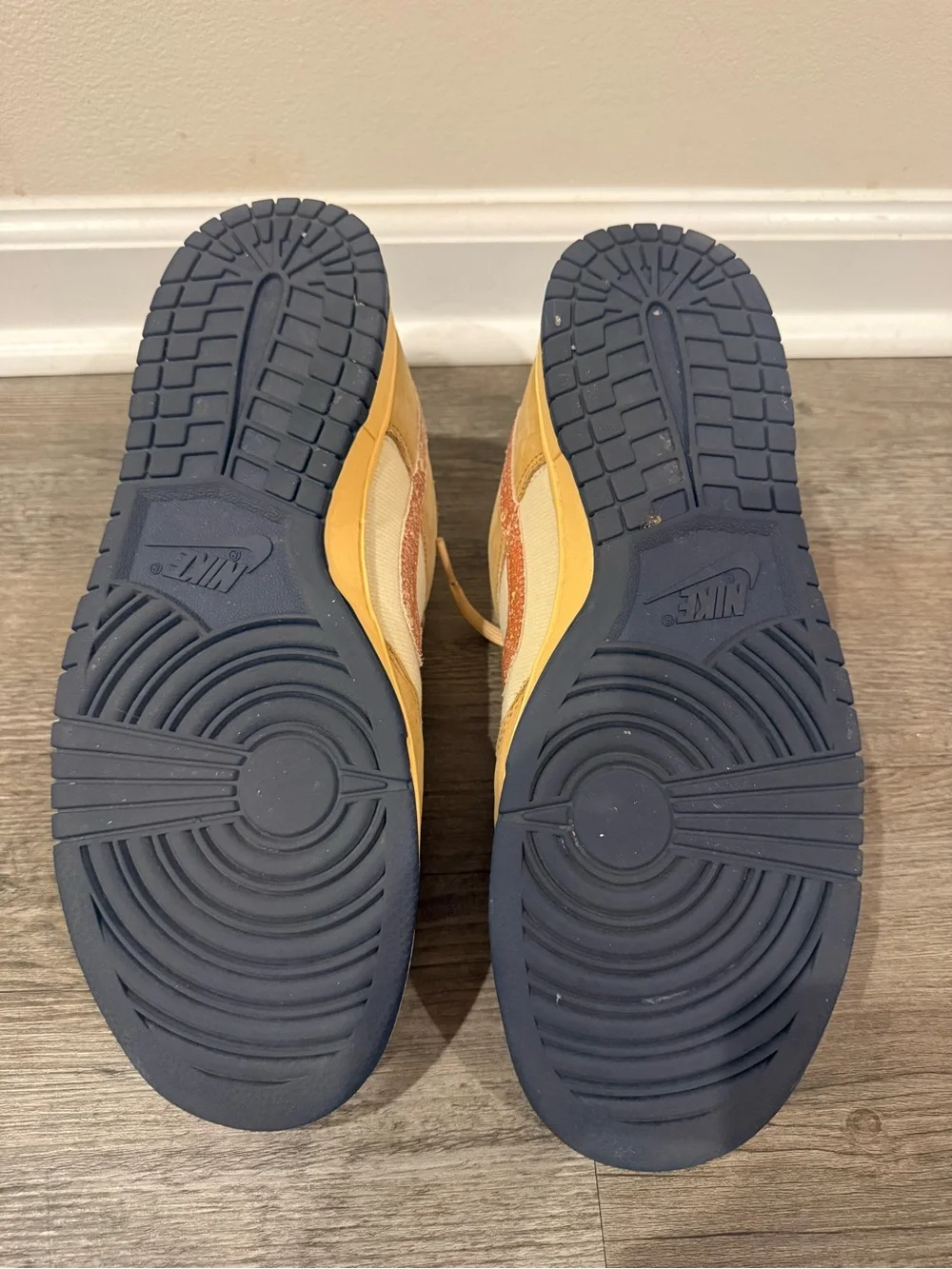 Nike low top